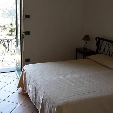 Alloggio per agriturismo La Lobra *