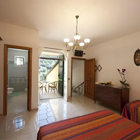 La Lobra Farm stay Massa Lubrense
